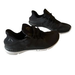 Reebok women’s Zprint size 10.